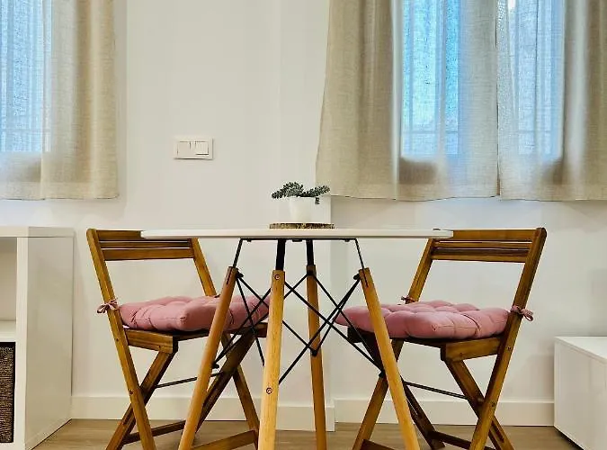 Coqueto Centrico Con Piscina *