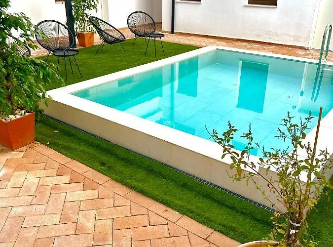 Coqueto Centrico Con Piscina *