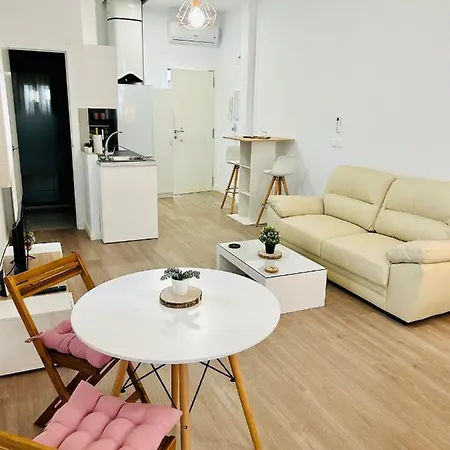 Coqueto Céntrico Con Piscina *