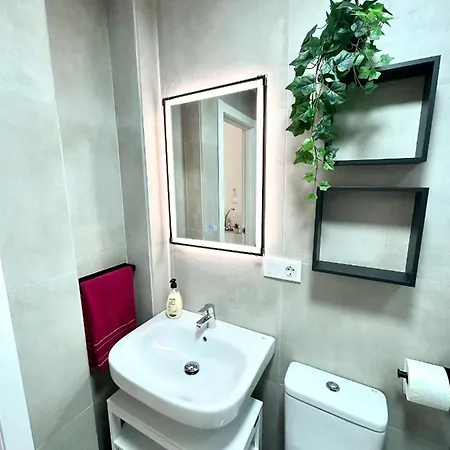 Coqueto Céntrico Con Piscina * Córdoba