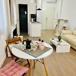 Coqueto Céntrico Con Piscina * Córdoba