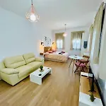 Coqueto Céntrico Con Piscina * Córdoba